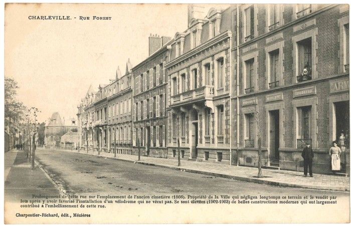 "Rues et avenue Forest : depuis 1840, un ancien maire à l'honneur". Article historique du Carolomag de janvier 2023.